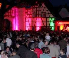 Feier-Wochenende läuft: Kleines feines Höfefest und gigantisches Wilhelmstraßenfest