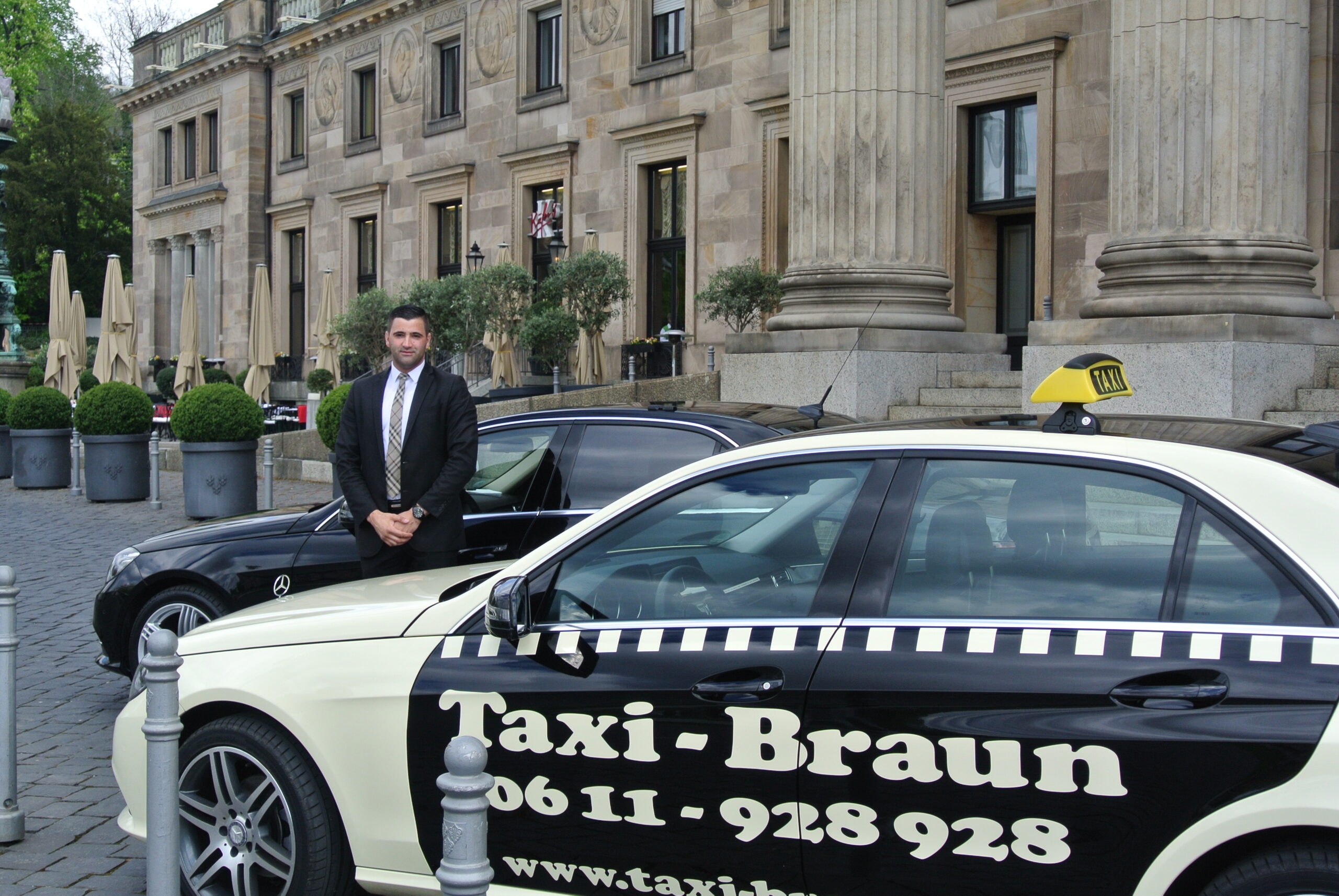 sensor-Straßengespräch Mai: Alexander Braun, Taxi-Unternehmer, 29 Jahre