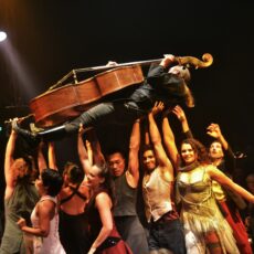Außergewöhnlicher geht nicht! Cirque Bouffon auf der Zielgeraden: Traumreise in verrückte und entrückte Welt endet am Sonntag