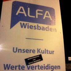 Wiesbaden sagt Nein zu AfD und Alfa: Kundgebung in Sonnenberg, Kommentare auf Plakaten, Distanzierung beim Fußballverein