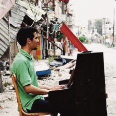 Der „Pianist in den Trümmern“ stellt sein Buch vor: Aeham Ahmad spielt und liest (am Samstag, 20 Uhr)