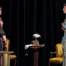 Moderne Frauenrechtlerin: „Hedwig Dohm und ihre Ritter vom Goldenen Kalb“ im Theater im Pariser Hof