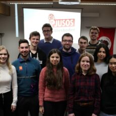 Wiesbadener Polit-Nachwuchs in Bewegung: Jusos und Junge Union wählen neue Vorstände