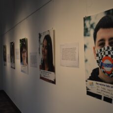 Wiesbadener Kinder und Jugendliche zeigen im Rathaus, was sie während es Lockdowns vermissen / Ausstellung