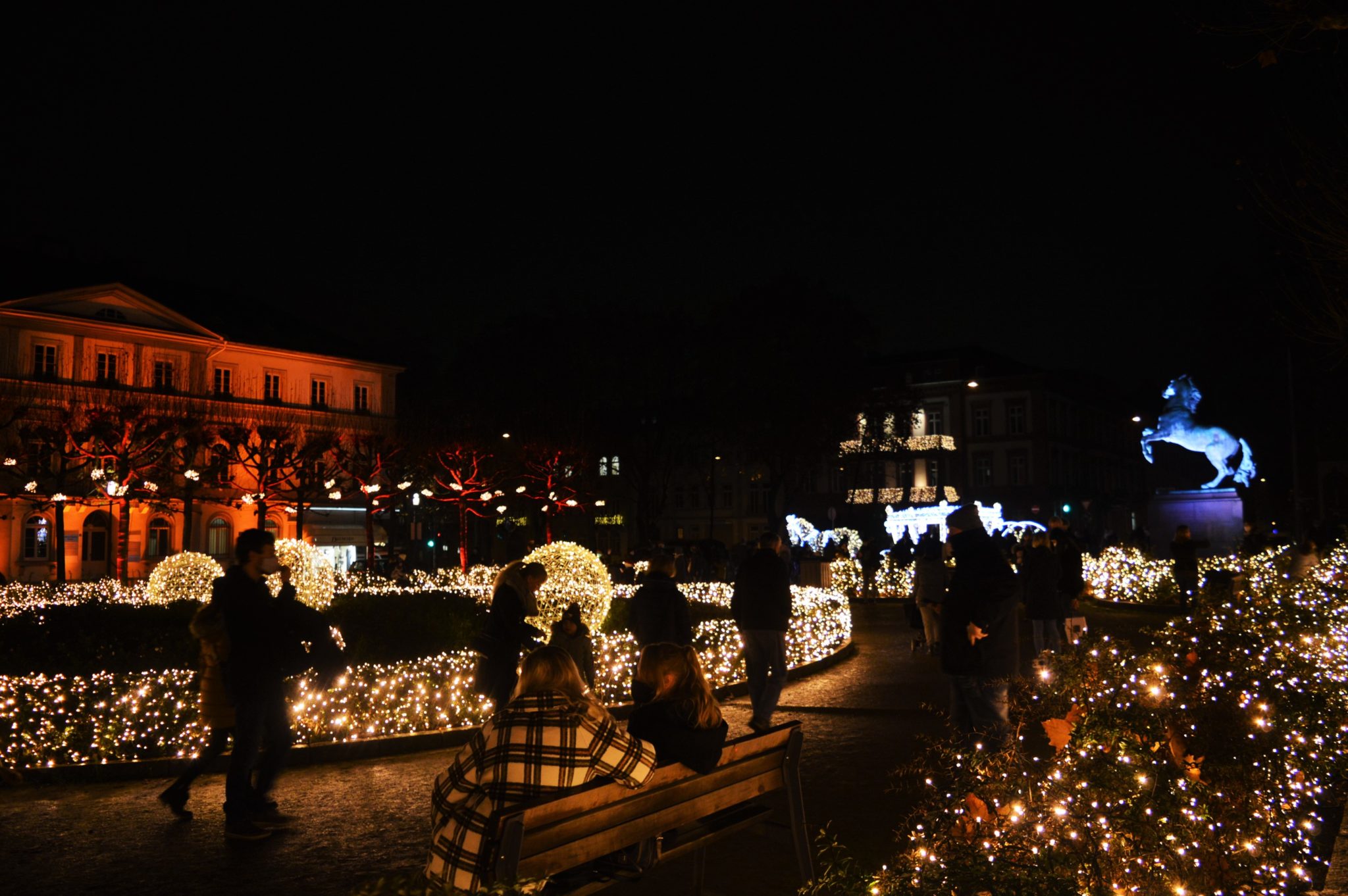 Frohe Weihnachten, Wiesbaden! sensor Magazin Wiesbaden Fühle