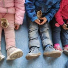 Das süüüüßeste Kita-Projekt Wiesbadens: Kinder begleiten am Elsässer Platz Küken bei der Aufzucht