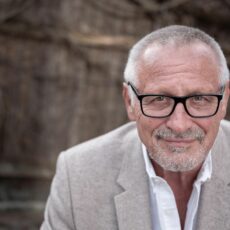 Das 2×5-Interview: Konstantin Wecker (74), Musiker und Autor: „Idiotisch, Krieg durch Krieg besiegen zu wollen“