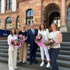 Wiesbadens Stadtregierung nun jünger und weiblicher: Neue Dezernentinnen haben ihren Dienst angetreten