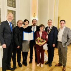 Hochsensible Stücke auf qualitativ höchstem Niveau – Kulturpreis an Kammerspiele Wiesbaden verliehen